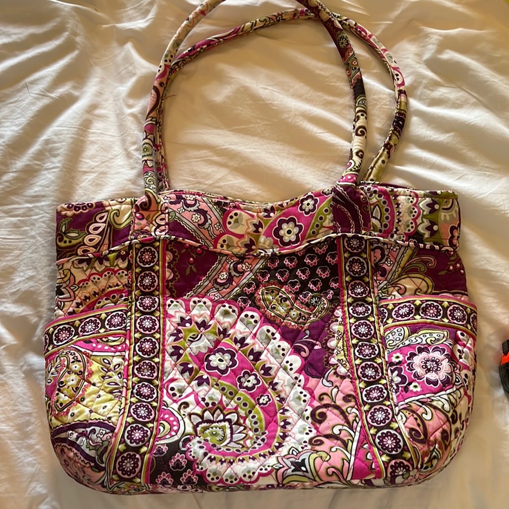 Vera Bradley tote. Pink/purple/maroon paisley. Shoulder bag.